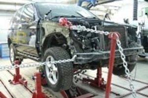 Кузовной ремонт: обеспечиваем автосервис эффективным и надежным оборудованием.